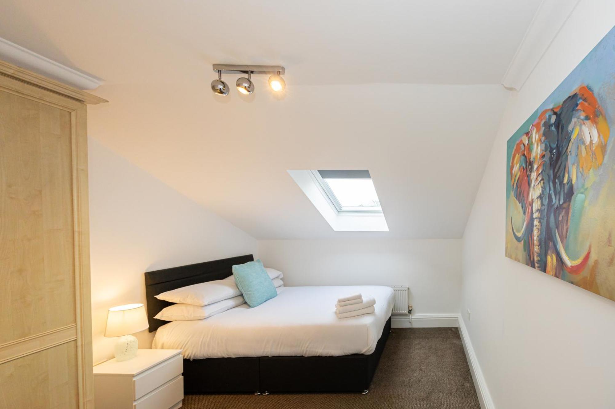Apartamento The Burton- Free Gated Parking *